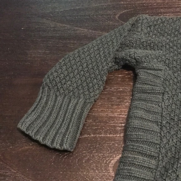 NWT Express dark green sweater - Picture 5 of 5